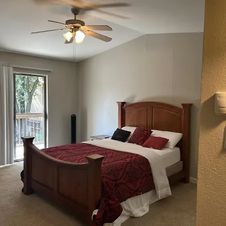 Lovely 1-Bedroom Townhome With Nice Amenities Houston Exterior foto