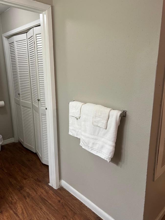 Lovely 1-bedroom Townhome With Amenities