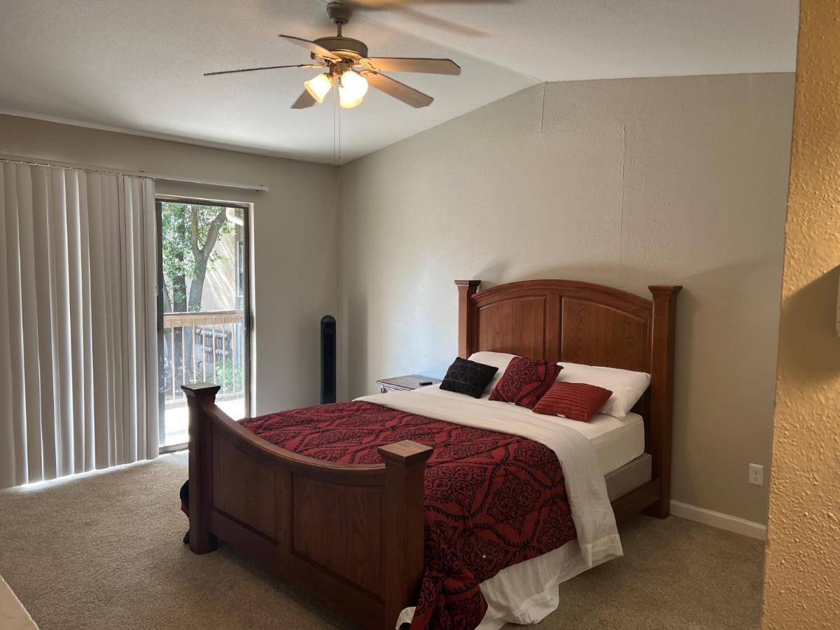Appartement Lovely 1-bedroom Townhome With Amenities *